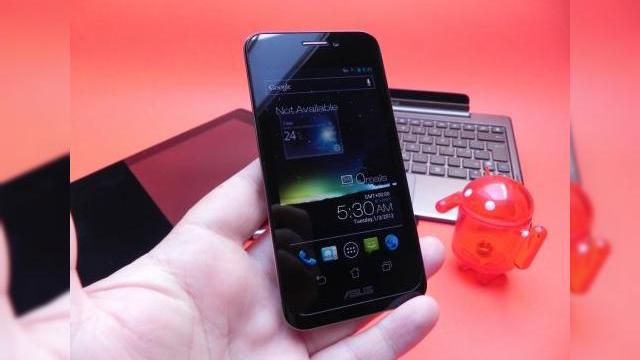 <b>Review ASUS PadFone - versiunea finală testată, cu sleeve, tastatura și un super stylus; Un produs excelent și complet! (Video)</b>V-am prezentat o experiență hands on cu ASUS PadFone încă din lună martie a acestui an, pentru că apoi să vă oferim un review al unui sample de PadFone, dar din păcate fără tastatura și stylus. Acum revenim cu un PadFone finisat și complet,...