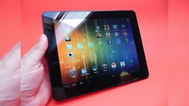 <b>Review Allview Alldro 3 Speed - deja vu de 999 lei cu Android 4.0, cameră și difuzoare neimpresionante (Video)</b>Probabil vă amintiți că în urmă cu puțin timp v-am prezentat recenzia unei tablete numite Yarvik Gotab Zetta. Ei bine, acest model era de fapt o tabletă chinezească produsă de compania EKEN și rebranduita în Olanda drept Yarvik. Acum, exact...