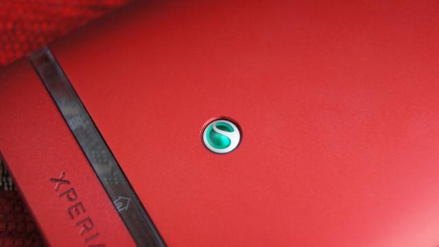 <b>Android 4.0 Ice Cream Sandwich pe Sony Xperia P și În curând pe Xperia Sola, Go și U</b>în urmă cu câteva săptămâni am testat Sony Xperia P și Xperia sola de la quickmobile.ro. Știam că vor primi Android 4.0 ICS, dar atunci aveau doar 2.3 Gingerbread. Experiența adusă de Android 4.0 pe telefoanele Xperia lansate în 2012 ar trebui...