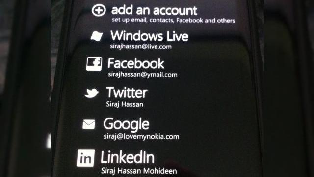 <b>RIM Împrumuta de la Android și Windows Phone pentru sistemul de contacte din BB 10 OS</b>BlackBerry 10 OS va fi produsul RIM care va decide finalul companiei sau dacă aceasta va continua să existe așa cum o știm noi. De aceea se lucrează cu mare grijă la această platformă și a fost amânată lansarea sa pentru începutul lui 2013. Se...