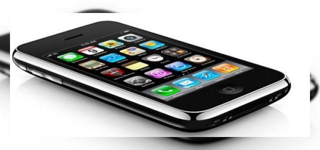 <b>iPhone 5 se apropie, iPhone 3GS iese de pe piață</b>Odată cu sosirea unei noi generații de iPhone este evident că există și sacrificii de produse mai vechi, cum e cazul lui iPhone 3GS. La acest model se va renunța odată cu sosirea lui iPhone 5, dacă ne luăm după o serie de zvonuri recente. La ora...