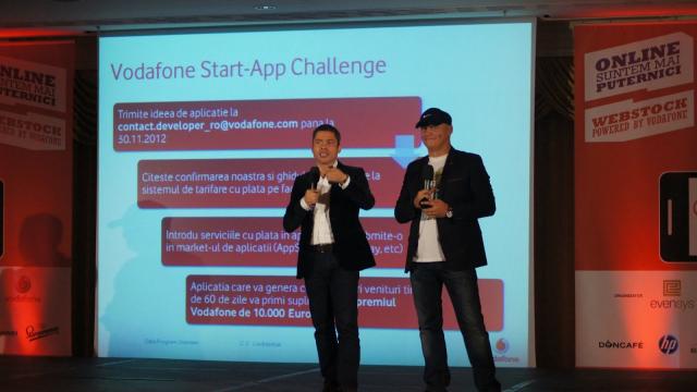 <b>Vodafone Start App sau cum te poate sprijini operatorul de telefonie ca să dezvolți / promovezi aplicații pentru smartphone</b>Vodafone se implică activ în piața aplicațiilor, în dezvoltare și promovare. La #Webstock12 a vorbit Dragoș Chivu de la Vodafone România. Au dat exemple de aplicații care s-au bucurat de sprijinul lor: Transport Urban, Cinemagia, Seenow și multe...