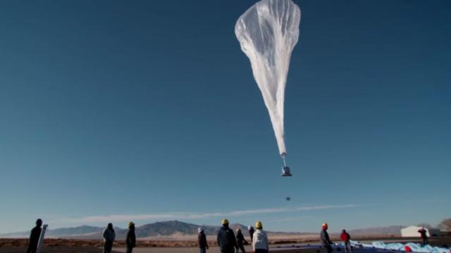 <b>Încă un proiect în "Cimitirul Google"; Project Loon dispare, lăsând loc pentru Elon Musk şi Starlink</b>Încă un proiect s-a adăugat astăzi "Cimitirului Google". E vorba despre Project Loon, care a debutat cu 10 ani în urmă şi avea va scop acoperirea zonelor izolate şi rurale cu conexiuni 