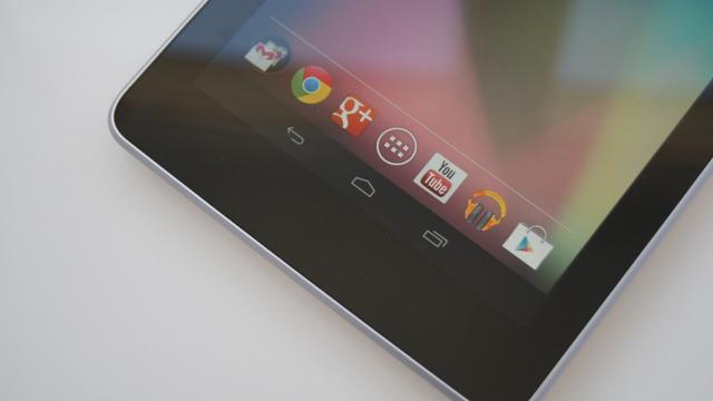 <b>Google Nexus 7 va primi și o versiune cu 32 GB</b>Cea mai dorită tabletă de 7 inch a momentului este Google Nexus 7 și pe bună dreptate. Mi se pare a oferi o experiență fără cusur la un preț excelent. Google a lansat tableta în două variante ca spațiu de stocare: 8 GB și 16 GB. Cea mai...