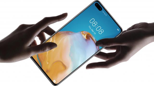 <b>O variantă mai ieftină a lui Huawei P40 ar putea debuta curând; Va oferi doar conectivitate 4G LTE</b>Deși ne așteptam ca următoarele leak-uri Huawei să fie despre flagship-ul P50/P50 Pro, iată că de fapt informațiile ajunse astăzi online vorbesc despre posibilitatea lansării unui Huawei P40 mai ieftin