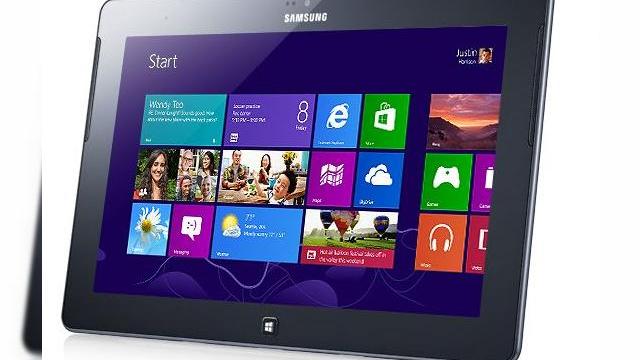 <b>Prețul unei tablete cu Windows RT În România</b>Pe sursă pot să vă spun că o tabletă cu Windows RT în țara noastră va costa la început în jur de 3300 de lei. Am observat de-a lungul timpului că sunt mulți visători care speră ca o tabletă cu acest sistem de operare să se poziționeze sub...