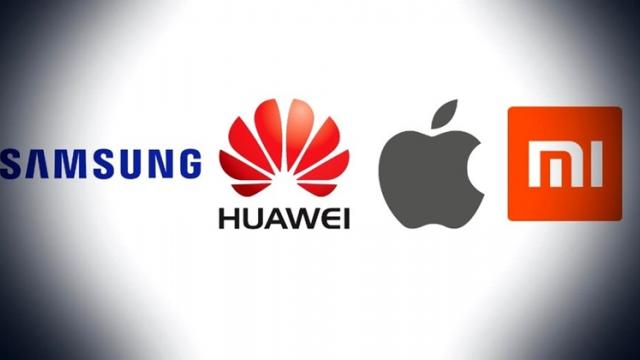 <b>Piaţa smartphone a picat cu 14% în Europa în 2020; Marii câştigători sunt totuşi Xiaomi şi Realme, care au crescut impresionant</b>Noi cifre legate de piaţă smartphone din Europa au devenit publice astăzi, de această dată prin intermediul celor de la Counterpoint Research. Anul a fost unul dificil pentru producătorii de telefoane, cel puţin pe hârtie, pentru că două branduri au