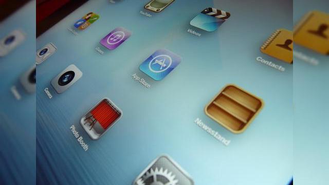 <b>Apple iPad pierde serios cota de piață, Samsung crește cu 325%, iar Amazon urcă la rândul său În top</b>Apple iPad nu mai e acea tabletă fresh a ultimilor ani și au început să apară și modele mai atractive pentru public, se pare. Astfel am remarcat o scădere a cotei de piață a lui Apple iPad cu peste 15% în trimestrul 3 al acestui an, conform unui...