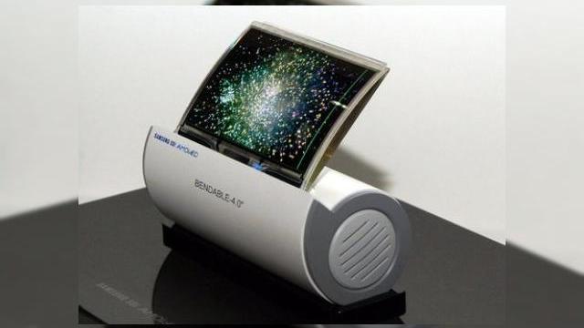 <b>Disputa dintre Samsung și LG pentru tehnologia OLED</b>Samsung are o echipă de avocați obișnuită cu procesele Apple, dar în vizorul lor uite că intră o altă companie sud-coreeană, un concurent minor pe piața de telefoane mobile și puternic pe piața de TV - LG. &nbsp; La mijloc se află patentul...