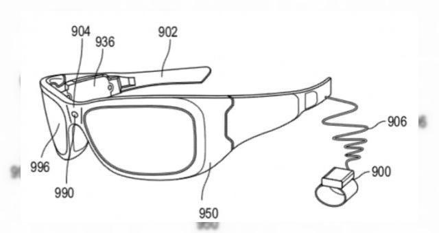 <b>Microsoft lucrează la propriul rival pentru Google Glass; Ochelari cu AR pentru evenimente live?</b>Se pare că și Microsoft lucrează la o alternativă proprie pentru Google Glass, adică faimoasa pereche de ochelari cu augmented relaity la bord. Deocamdată tot ce avem este un brevet publicat ieri cu referire la "augmented reality în timpul unui...