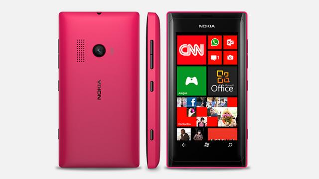 <b>Nokia Lumia 505 anunțat oficial: cameră de 8 megapixeli, Windows Phone 7.8, display de 3.7 inch</b>în această săptămână a apărut în oferta unui retailer mexican un misterios model de telefon numit Nokia Lumia 505. Acum terminalul a fost anunțat oficial de Nokia și vorbim aici despre un telefon midrange, cu dotări destul de bune, zic eu. Nici...