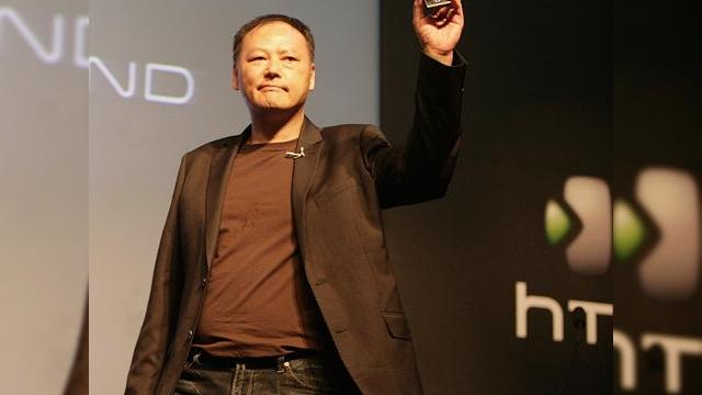 <b>CEO HTC - Peter Chou dă vina pe marketingul insuficient pentru rezultatele proaste din 2012</b>Uite că și CEO-ul HTC este în asentimentul a ceea ce am spus de atâtea ori în 2012, HTC are un marketing slab în raport cu concurența și de aici și rezultatele slabe pentru telefoane de top precum HTC One X sau HTC One S. Să știți că nu doar...