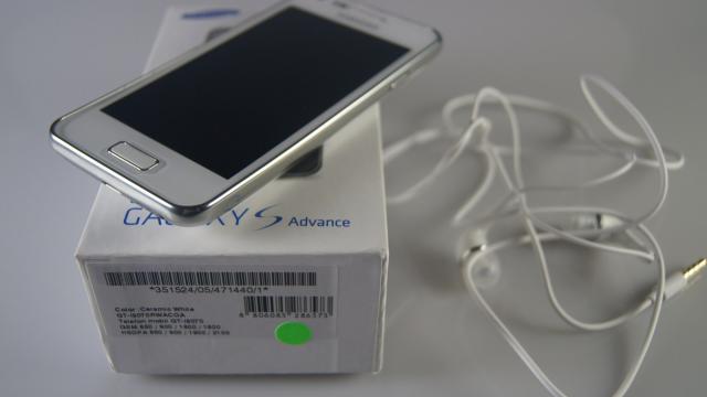 <b>Android 4.1.2 Jelly Bean pentru Samsung Galaxy S Advance, Începe a fi disponibil spre download</b>Am testat Samsung Galaxy S Advance în urmă cu ceva timp și a fost o surpriză plăcută, un telefon compact cu display Super AMOLED de 4 inch, procesor dual-core la 1 GHz, funcționa destul de ok prin meniu. Se simțea vechimea 2.3 Gingerbread. &nbsp;...
