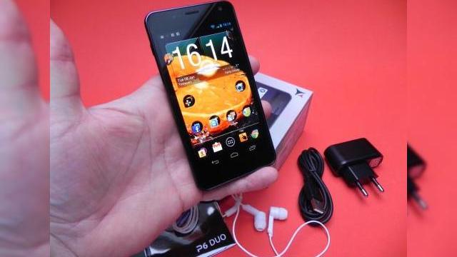 <b>Allview P6 Stony unboxing: scoatem din cutie cel mai perfomant telefon Allview de până acum, primul cu ecran HD (Video)</b>După o îndelungă așteptare, iată că vă prezentăm în sfârșit unboxingul lui Allview P6 Stony, primul telefon cu ecran HD al companiei romanești și primul model cu ecran mare. Terminalul costă 1.399 lei și este un device dual SIM cu Android...