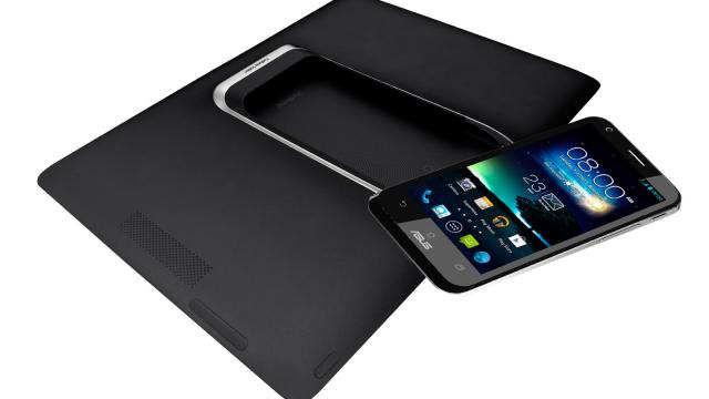<b>Următorul ASUS PadFone ar putea fi bazat pe Windows Phone/Windows 8</b>Cu câteva luni în urmă, atunci când PadFone 2 nici nu se lansase încă, au început să apară deja zvonuri că ASUS ar lucra la PadFone 3. Nu am mai auzit nimic de atunci, iar astăzi apare o nouă teorie: ASUS și-ar fi arătat interesul pentru...