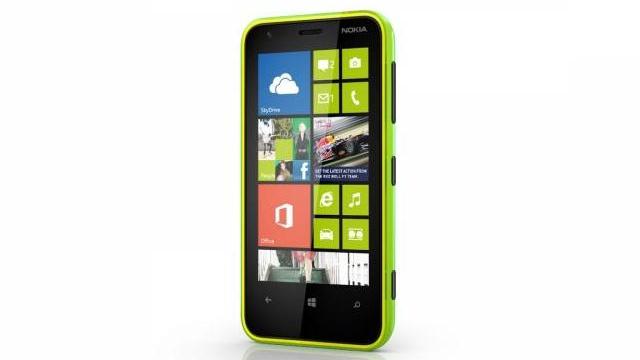 <b>Nokia Lumia 620 vs HTC Windows Phone 8S - lupta se ascute În segmentul mid-range cu Windows Phone 8</b>Nokia a anunțat prețul pentru Lumia 620 în Asia, este cu 20% mai ieftin decât HTC Windows Phone 8S. La noi, HTC Windows Phone 8S costă în jur de 1200 - 1300 de lei. Asta înseamnă că Nokia Lumia 620 va ajunge în jurul a 1000 de lei. Vă dați...