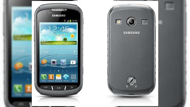 <b>Telefon la apă! Samsung anunță noul Galaxy Xcover 2!</b>în ultimii ani au existat două modele rezistente la apă care au făcut furori cu rezistența lor și anume Sony Xperia Active și Samsung Galaxy Xcover. Acesta din urmă primește acum un urmaș, sub forma terminalului Galaxy Xcover 2, anunțat de...