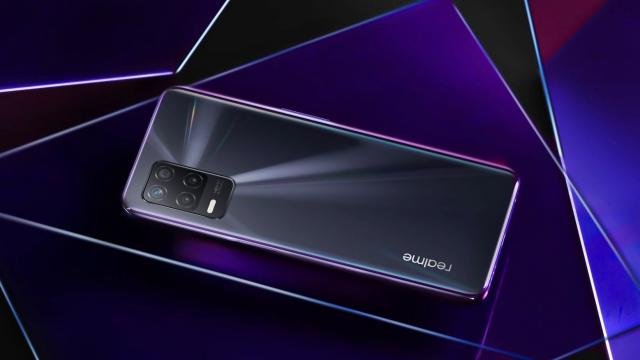 <b>Strategia 5G pe termen lung a celor de la Realme și politica de update a telefoanelor din portofoliu</b>Ieri pe data de 12 mai 2021 am luat parte la un eveniment special Realme în cadrul căruia au fost lansate printre altele și noile telefoane Realme 8 5G, respectiv Realme C21. Modelul 5G din acest duo a primit rapid 