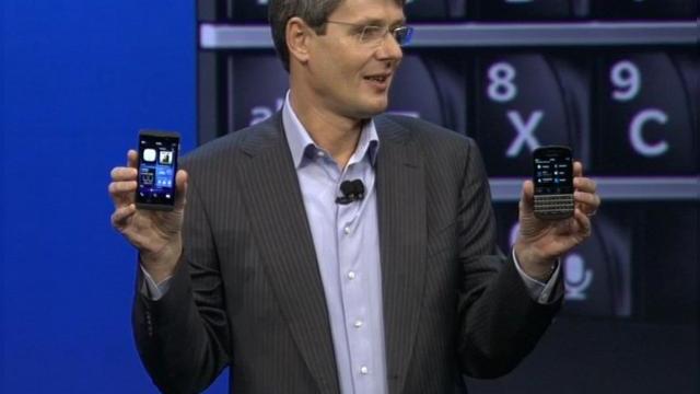 <b>RIM devine BlackBerry de azi, anunță telefoanele BlackBerry Z10 și BlackBerry Q10, cu noul BB 10 OS la bord</b>A venit și momentul ca un nou capitol să fie scris în istoria smartphone-urilor, odată cu anunțarea oficială a lui BlackBerry 10 OS și a primelor două telefoane pe care rulează această platformă. E vorba despre BlackBerry Z10 și modelul Q10,...