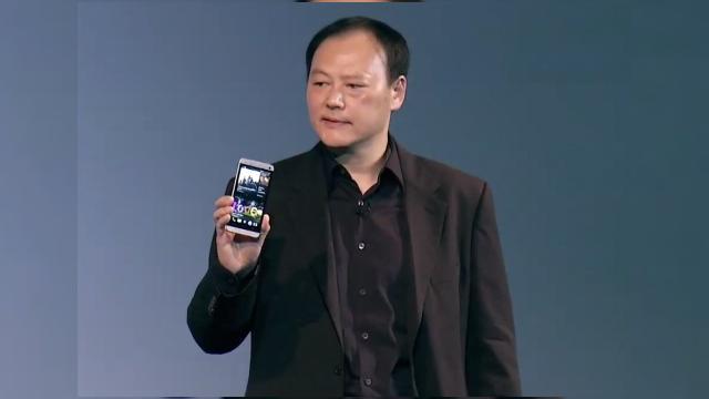 <b>HTC postează pe web Întreaga lansare a lui HTC One, cu toate detaliile despre noile tehnologii (Video)</b>Dacă vreți să vedeți ce ați ratat din prezentarea telefonului HTC One, desfășurată pe 19 februarie, ei bine HTC a postat pe web întreg clipul lansării, care are doar 37 de minute. Pe scenă s-au aflat Peter Chou, CEO-ul companiei, un oficial AOL...
