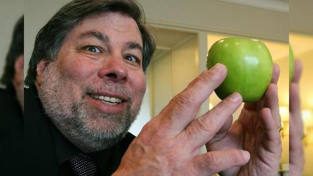 <b>Steve Wozniak, co-fondator Apple e ingrijorat că firma e pe cale să nu mai fie cool</b>Steve Wozniak este unul dintre cei mai simpatici oficiali sus-puși în cadrul companiilor tech, el fiind chiar și personaj de joc iOS. Steve abordează acum o temă mai serioasă, într-un interviu realizat recent de către Bloomberg. în cadru...