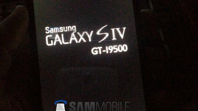 <b>Samsung Galaxy S IV NU va folosi procesor Exynos și ecran AMOLED, afirmă o sursă de Încredere</b>Surpriză zilei este faptul că Samsung Galaxy S IV ar urmă să nu folosească tehnologiile specifice Samsung, precum ecrane AMOLED sau procesorul Exynos. Informația vine de la o sursă sigură a site-ului Sammobile.com, care nu prea a dat greș când...