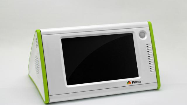 <b>Controlează iluminarea, ușile și termostatul cu o aplicație și un device: Prizm! (Video)</b>Direct de pe Kickstarter vine Prizm, un terminal touch de 5 inch, cu rolul de sistem de control pentru întreaga casă. Kickstarter este un site unde își găsesc locul inițiativele care au nevoie de finanțare și primesc finanțare sub formă a...