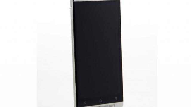 <b>Nu este păcăleala! Clona lui HTC One vine pe 1 aprilie, costă 160 de dolari</b>Atunci când clonezi un HTC One, îi spui HDC One și îl lansezi pe 1 aprilie, totul sună ca o mare pacaleala de 1 aprilie. Ei bine, nu este cazul deoarece HDC One este un telefon real din China și va sosi la începutul lunii viitoare, la prețul de...