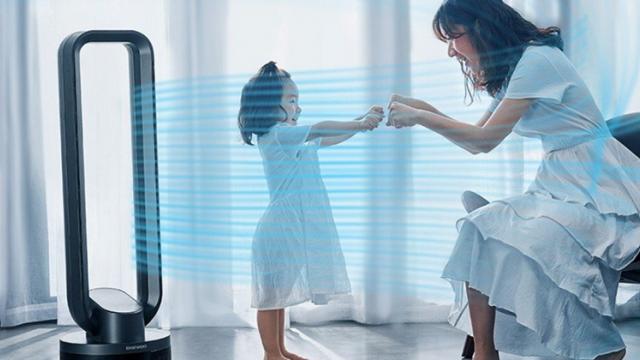 <b>Youpin DAEWOO Leafless Fan F9 Pro este un ventilator puternic și modern care se livrează în 3-5 zile lucrătoare din depozitul european TomTop</b>Temperaturile de peste 30 grade din termometre contribuie la un disconfort masiv și tânjim după orice strop de răcoare pe cât posibil. Dacă aveți deja un aparat de aer condiționat și vreți să îmbunătățiți răcirea la interior