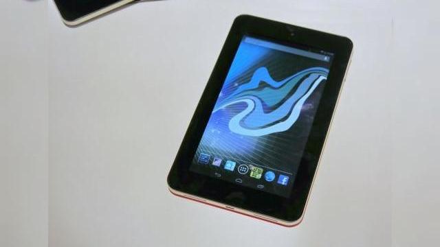 <b>HP Slate 7 ajunge În iunie la un preț estimativ de 170 euro</b>La MWC 2013 din Barcelona a fost prezentată și prima tabletă a HP cu Android. V-am oferit un preview al produsului și într-o întâlnire informală de ieri cu câteva persoane de seamă din board-ul HP România am aflat că HP Slate 7 va debuta în...