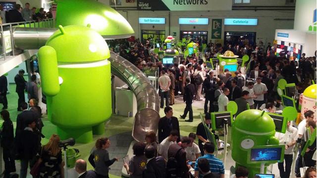 <b>Google are un proiect secret de gaming, indicii descoperite În aplicația lui Google Glass</b>Google Glass a început deja să ajungă în mâinile dezvoltatorilor și primilor clienți interesați, sosind la pachet cu aplicația companion MyGlass. Se pare că Google a uitat să șteargă și câteva urme importante din software, utilizatorii...