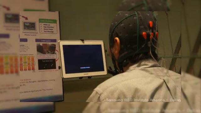 <b>Samsung testează o tabletă care poate fi controlată cu ajutorul creierului uman (Video)</b>Dacă ni se părea atractivă ideea de a controla scrolling-ul unei pagini cu ajutorul privirii, iar acest concept nu s-a mai concretizat la Galaxy S4, ei bine acum Samsung testează un sistem și mai interesant. E vorba de o tabletă care poate fi...