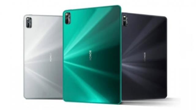 <b>Tableta Honor Tab V7 Pro îşi dezvăluie toate specificaţiile: procesor Kompanio 1300T, ecran LCD de 11 inch + altele</b>Honor pregăteşte un eveniment important pentru data de 12 august, atunci când îl va prezenta Honor Magic 3, unul dintre primele telefoane cu CPU Snapdragon 888 Plus. Tot atunci ar trebui să devină oficială şi noua 