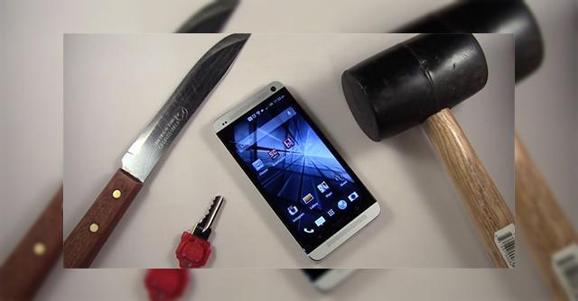 <b>HTC One: Sesiune de controlul calității cu cuțitul și ciocanul</b>Cu toții știm, mai mult sau mai puțin din proprie experiență, că aspectele legate de configurația hardware sau versiunea sistemului de operare n-au nimic de-a face cu rezistența terminalului în condițiile de zi cu zi ale vieții. Astfel, unii...