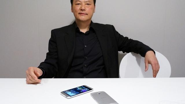 <b>HTC susține În continuare inițiativa Windows Phone, anunță venituri mari pentru trimestrul 2</b>Analiștii s-au declarat optimiști cu privire la viitorul HTC, acțiunile companiei crescând pe măsură ce statutul lor financiar a fost upgradat de către JP Morgan. Astăzi, HTC ne oferă și câteva predicții, cifre și declarații cu privire la...