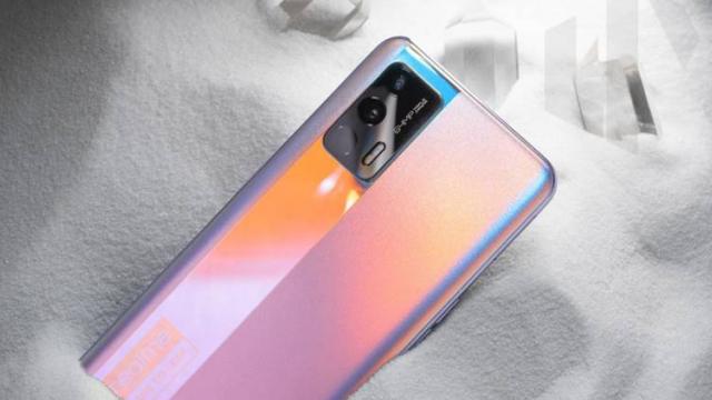 <b>Realme GT Neo Enhanced Edition ar fi în pregătire; Schimbă procesorul Dimensity 1200 cu Snapdragon 870</b>În seria GT a celor de la Realme avem destul de multe telefoane, printre care și edițiile mai accesibile Neo și anume GT Neo sau GT Neo Flash. Ambele enumerate aici veneau în primăvară echipate cu procesor MediaTek Dimensity