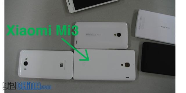 <b>Xiaomi Mi3, super smartphone cu preț accesibil Își face apariția Într-o serie de imagini</b>Dacă va încânta telefoanele cu branding Xiaomi, atunci trebuie să aflați că noul model Mi3 din această serie tocmai a ajuns pe web sub forma unor fotografii. Handsetul este "înghesuit" între alte terminale, după cum se vede și în imaginile de...