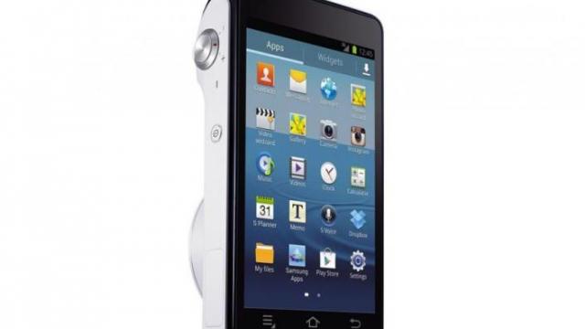 <b>Specificațiile lui Samsung Galaxy S4 Zoom și S4 Active ajung pe web, provenite din Rusia</b>Dacă @evleaks e acum pe val ca zvonac, la un moment dar bloggerul rus Eldar Murtazin era cea mai bună sursă de informații de acest gen. Ei bine iată că ne întoarcem în Rusia câteva informații legate de viitoarele versiuni de Galaxy S4: cea...