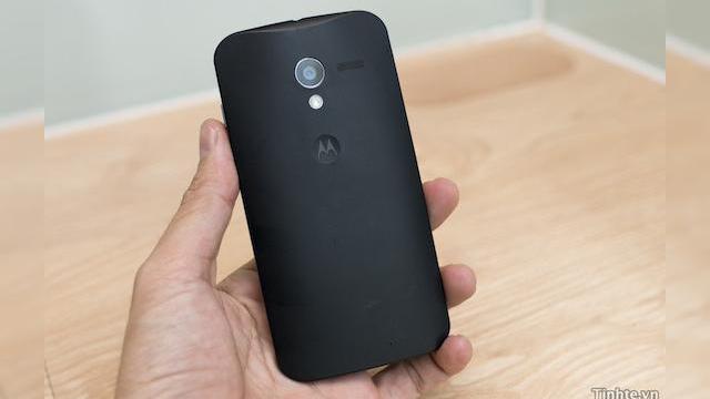 <b>Telefonul Motorola X are acum specificații finalizate: cameră de 10 MP, ecran HD, procesor dual core</b>Există două teorii cu privire la telefonul Motorola X Phone: va fi un super telefon cu specificații de top și noi funcții software, sau se va axa strict pe inovația software și pe aspecte inedite precum o carcasă ultrarezistenta sau o zonă touch...