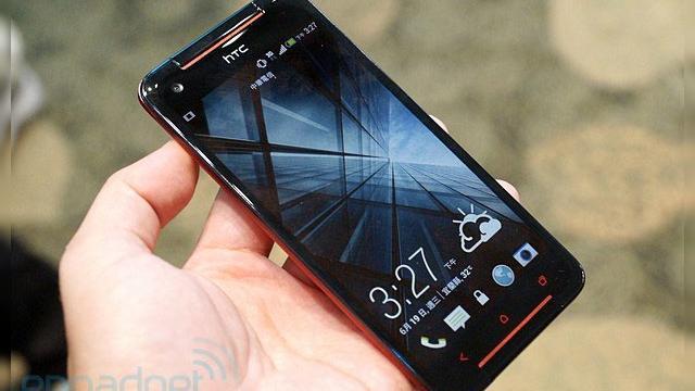 <b>HTC Butterfly S este acum oficial, vine cu procesor Snapdragon 600, cameră Ultrapixel (Video)</b>Mult așteptatul HTC Butterfly 2 s-a concretizat astăzi, sub numele oficial de HTC Butterfly S. Terminalul a fost anunțat oficial de către HTC în cadrul unui eveniment din Taiwan și puteți admira noul smartphone mai jos. &nbsp; Acest model high end...