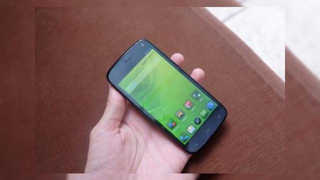 <b>Allview V1 Viper - date tehnice, primele impresii, galerie foto</b>Visual Fan a ales să prezinte un nou smartphone dual-sim cu Android. Au ales o denumire nouă, V1 Viper față de precedentele P6 Quad, P5 Quad, P4 Duo etc. La nivel de hardware nu pot spune că sunt noutăți majore față de P6 Quad, P5 Quad și...