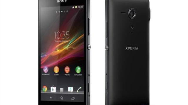 <b>Sony Xperia SP intră În oferta Vodafone România; Operatorul oferă reduceri de până la 60 de euro la telefoane azi și mâine!</b>Clienții noi sau existenți Vodafone România au parte de vești bune astăzi, de vreme ce un nou smartphone atractiv a intrat în oferta operatorului și avem parte și de câteva reduceri foarte atractive. Noul venit este Sony Xperia SP, despre care...