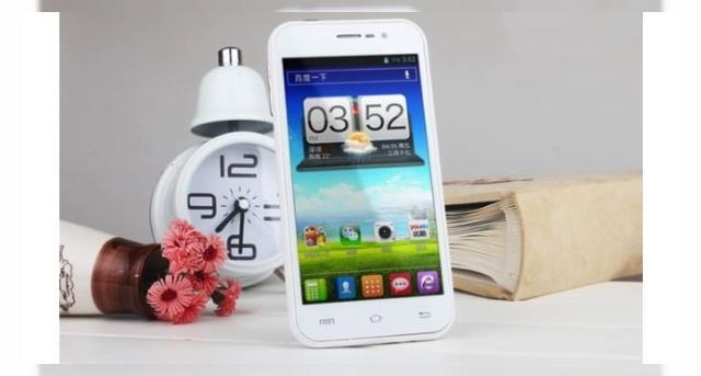 <b>Telefon quad core cu preț sub 100 de dolari: GooPhone X1</b>Deși cuvântul "Goo" e mai degrabă asociat cu ceva scârbos în engleză, o companie chineză nu se ferește să lanseze telefoane GooPhone și tablete GooPad, majoritatea clonate după terminale celebre. Unul dintre handseturi ne atrage atenția în...