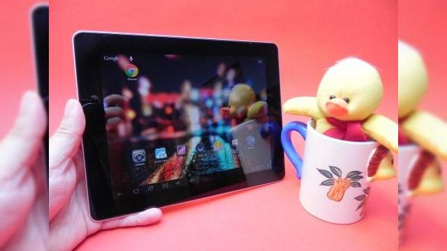 <b>Review Allview Alldro 3 Speed Quad: tableta cu super ecran Retina, baterie sacrificată, mai puțin lag decât rivalii (Video)</b>După tableta E-Boda XL400 Quad Core, care ne-a dezamăgit, iată că testam încă un model quad core al unei companii romanești: Allview Alldro 3 Speed Quad. Tableta e o cunoștință mai veche de-a noastră, de vreme ce am văzut-o încă de la MWC...