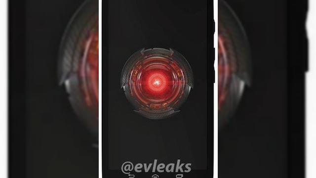 <b>Un nou Motorola cu mega baterie, din seria MAXX ajunge pe web; Să fie acesta Droid MAXX?</b>Telefoanele Motorola cu brandingul MAXX se remarcă printr-o super baterie, care asigură cu mult mai multa durata de viață decât telefoanele normale. Se pare că Moto ar avea în plan cel puțin un astfel de model, dacă ne luăm după scăparea lui...