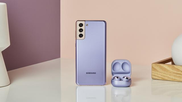 <b>Mini Turul Magazinelor #153: Samsung Galaxy S21 şi A52s la cele mai bune sume, ofertă la Xiaomi Mi 11 Lite 5G</b>Finalul de săptămână ne aduce unele Black Friday-uri secundare, cele aliniate marii zi de reduceri din Statele Unite. Cu această ocazie am creat acest Mini Tur al Magazinelor, care include două hituri ale ultimei săptămâni, Galaxy S21 şi Galaxy A52s
