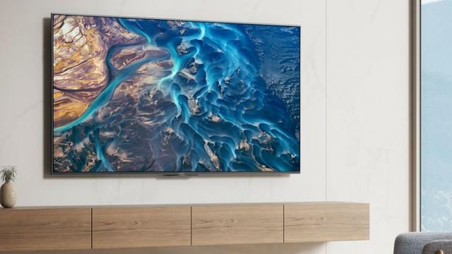 <b>Xiaomi introduce noul televizor ES50 2022 cu diagonală de 50 inch, MEMC și Dolby, DTS-HD</b>Finalul de an ne mai rezervă o lansare de televizor din partea celor de la Xiaomi, fiind vorba despre modelul ES50 2022 care vine în completarea seriei ES2022 din care mai fac parte variante de 43, 55 și 65 de inch. Televizorul proaspăt 