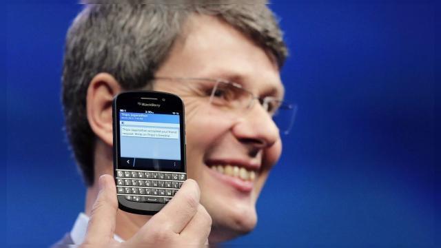 <b>Blackout la BlackBerry: 250 de angajați concediați</b>Lucrurile nu arată deloc bine pentru compania canadiană, care după ce a confirmat că e deschisă la o fuziune acum începe să dea afară angajați. și asta după un trimestru foarte modest, la capitolul venituri. &nbsp; BlackBerry a concediat 250 de...