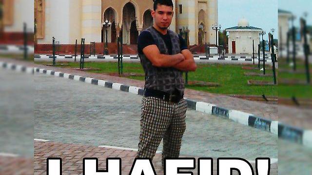 <b>Hafid, hoțul de telefoane ajunge celebru din greșeală, uitând activat uploadul automat de poze pe Dropbox</b>Probabil că știți că atunci când cumpărați un telefon cu Dropbox preinstalat ar fi indicat să nu bifați auto upload la fotografii pe Google+ sau Dropbox, acestea fiind două dintre aplicațiile care vă propun să urcați instant fotografiile pe...