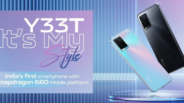 <b>vivo Y33T debutează cu procesor Snapdragon 680, cameră de 50 mpx; Costă doar 225 euro</b>Deși au trecut doar 11 zile din 2022, cei de la vivo au adus deja pe piață 4 telefoane, fiind vorba despre modelele iQOO 9, iQOO 9 Pro, V23 și V23 Pro. Acum bifăm și telefonul cu numărul 5, fiind vorba despre vivo Y33T care debutează 